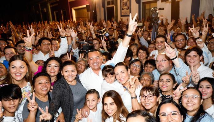 Renán Barrera se registra como precandidato del PAN rumbo al 2024