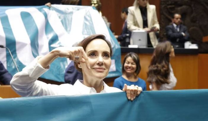 Lilly Téllez buscará la presidencial... pero pide a Va por México no violar la ley