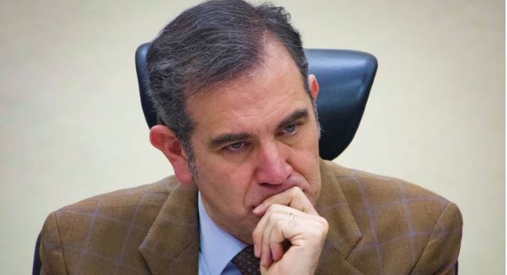 Lorenzo Córdova se despide del INE: "Defiendan la autonomía", dice a Taddei