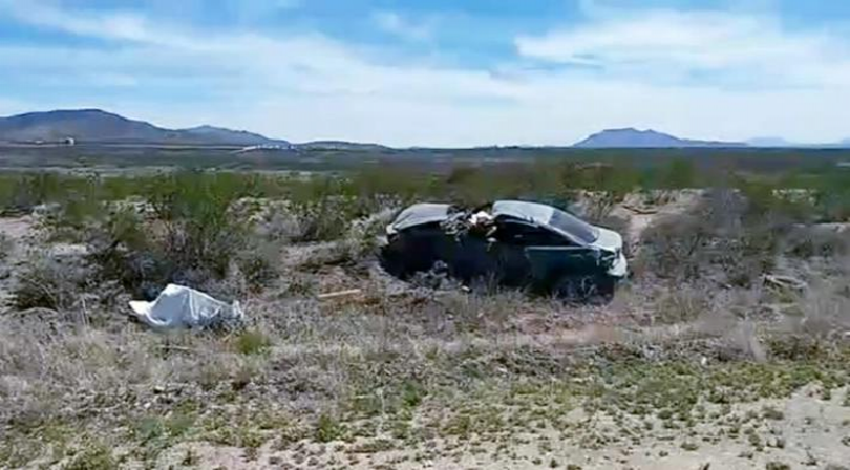 Muere mujer en volcadura cerca de Agua Prieta, Sonora