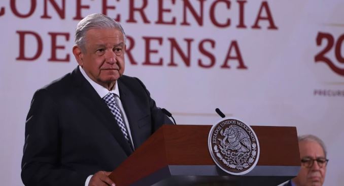 AMLO: En México hay como 20 millones de conservadores que se creen “fifís”