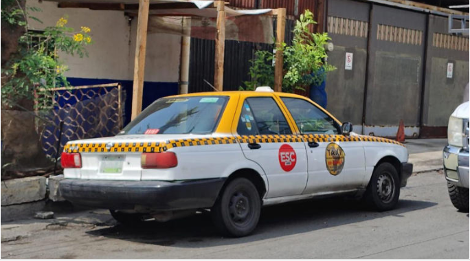 Taxista hace reporte falso de ataque a balazos al sufrir alucinaciones en Monterrey