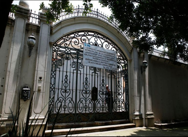 Zhenli Ye Gon no pudo pagar el predial de su mansión: abogado