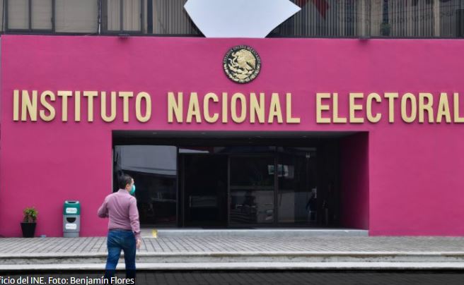 Morena priorizará reforma electoral; tiene en la mira al INE
