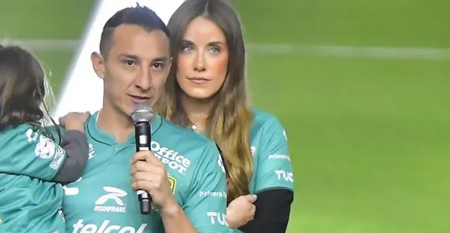 Andrés Guardado es presentado como jugador del León
