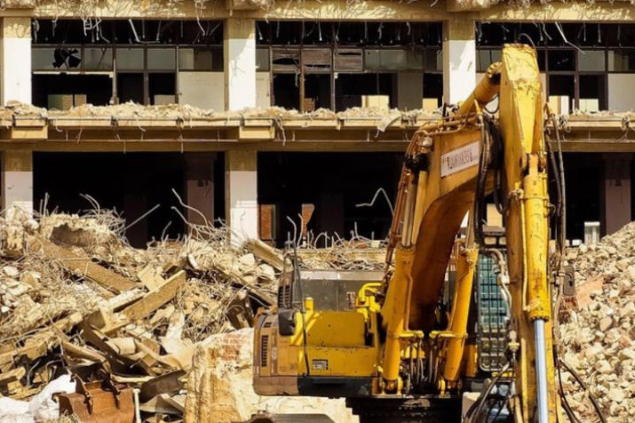 Niña salió a comprar un refresco y la hallaron muerta en una construcción