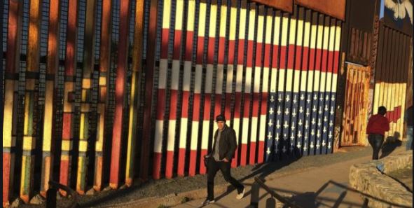 Celebran en México que Biden cancele construcción del muro