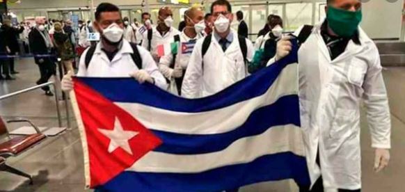 Grupo de morenistas piden el Nobel de la Paz para médicos…  cubanos