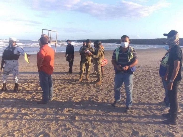 Nieta de 9 años y su abuelito mueren arrastrados por corrientes marinas