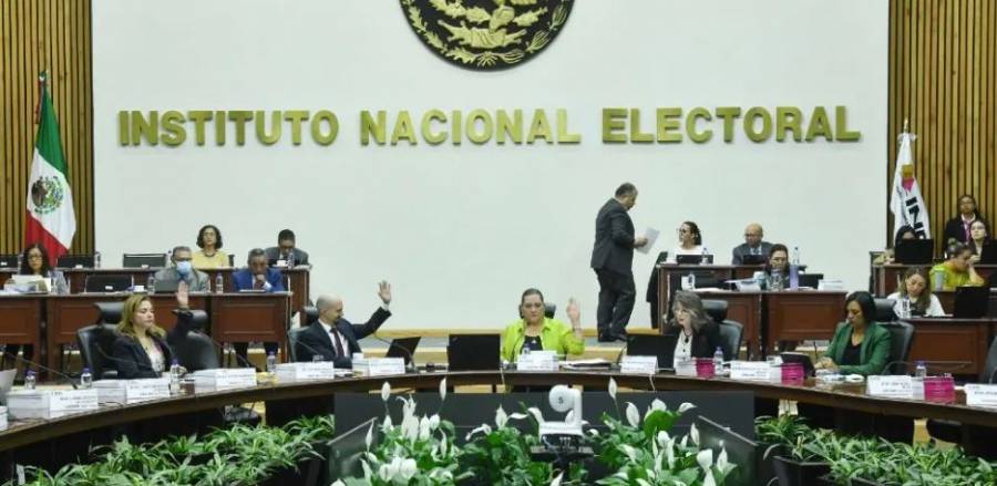 INE ordena postular 5 mujeres para gubernaturas en 2024, de las 9 que están en juego