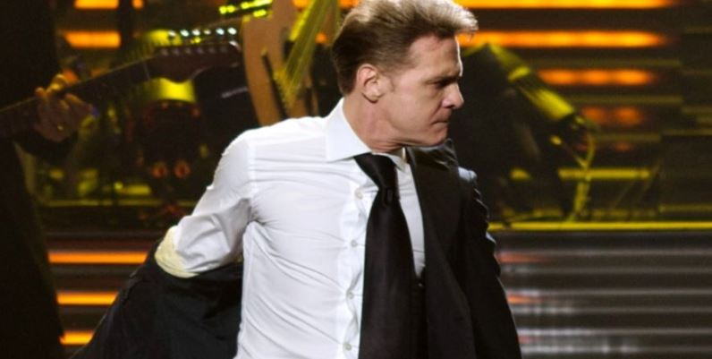 Luis Miguel recuerda a Michael Jackson y Frank Sinatra y calienta la CDMX