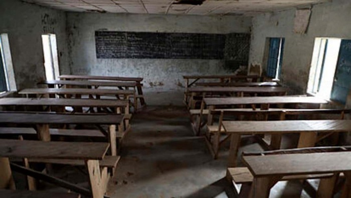 Secuestro masivo en escuela de Nigeria; 300 alumnas fueron raptadas