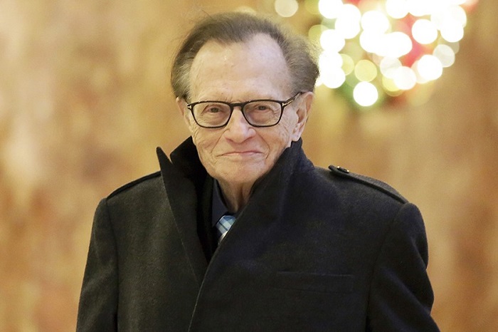 Muere por coronavirus el famoso presentador de televisión Larry King