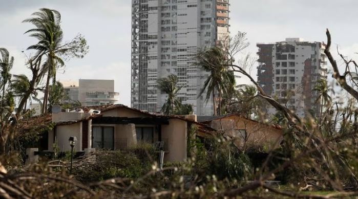 Pobres en Acapulco lamentan que el ‘Gobierno ni sabe que existimos’