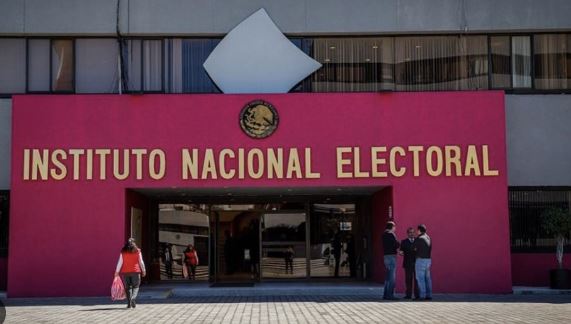 El INE podría pasar al Poder Judicial advierte López Obrador