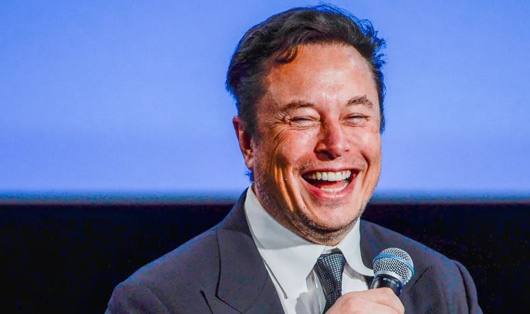 Elon Musk no se libra de los memes en Twitter; su propia red social