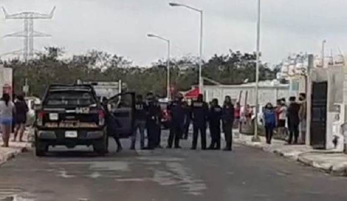 Explota una moto en colonia de Mérida con saldo de un muerto y una lesionada