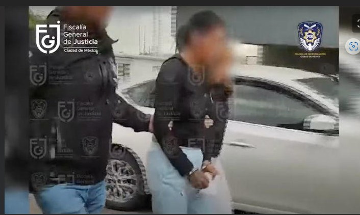 Detienen a mujer que presuntamente arrojó ácido a jovencita