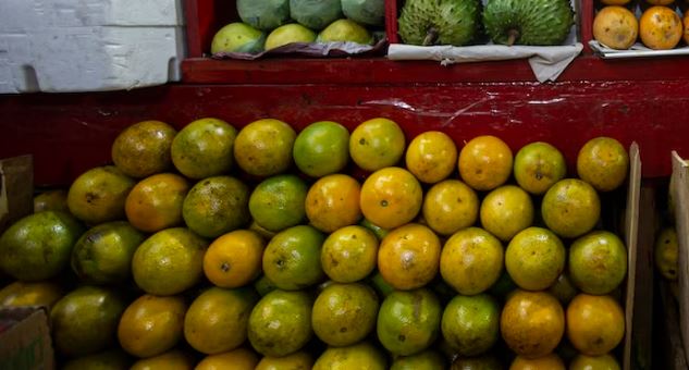 Aumenta más de 50% el precio de la naranja