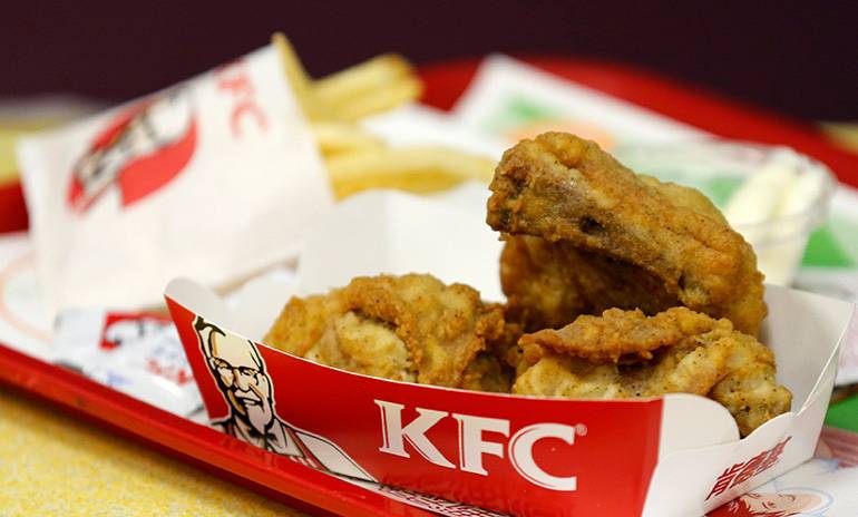 Madre quemó a sus hijos con una plancha sólo porque se comieron su KFC