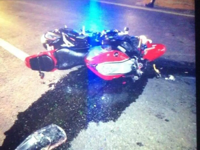 Motociclista choca en la Mérida 2000 y pierde la vida