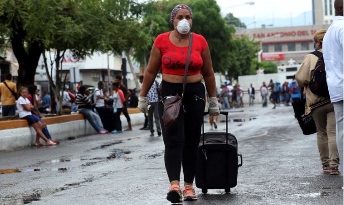 Reclusión sin comida, sin colchones y con golpes al que critica en Venezuela